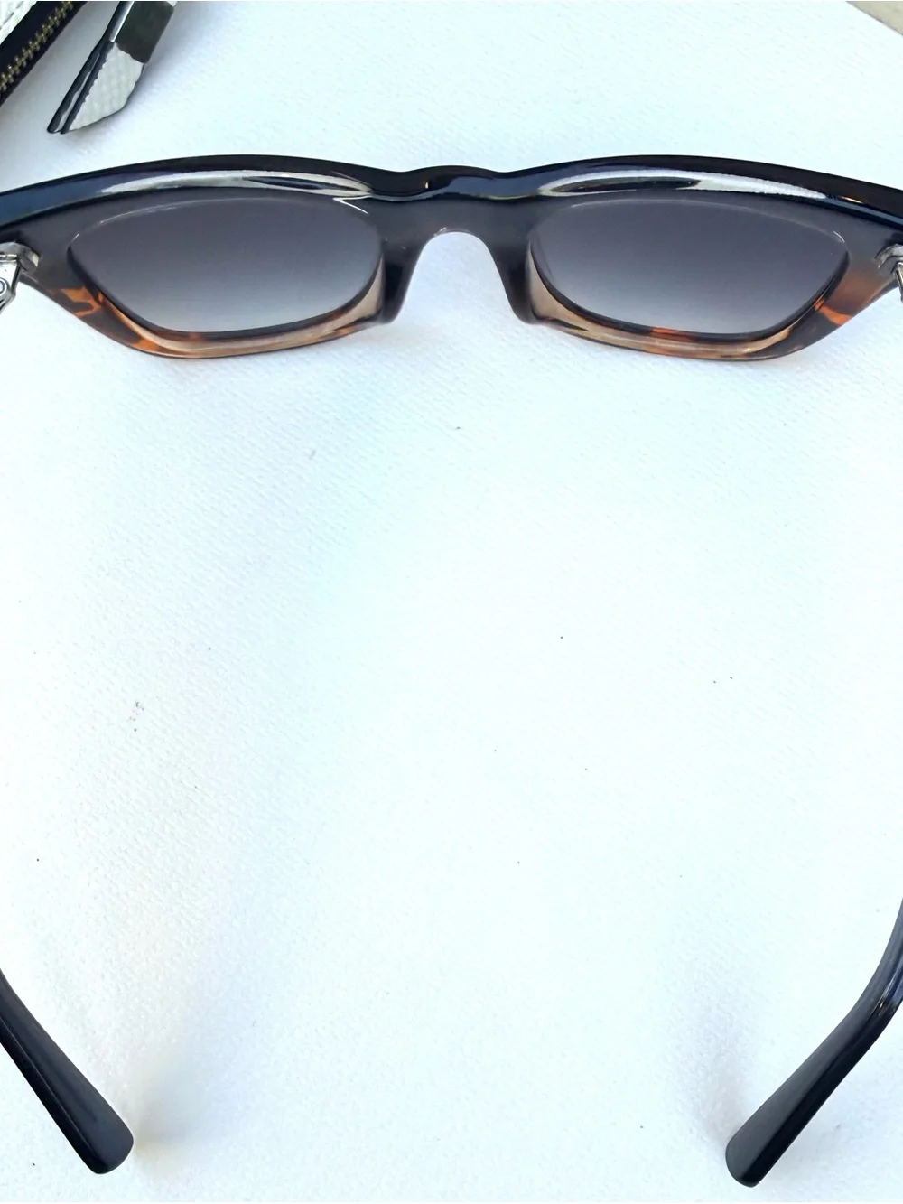 Quay Australia Night Shade Tortoiseshell Cat-Eye Sunglasses - Picture 4 of 6